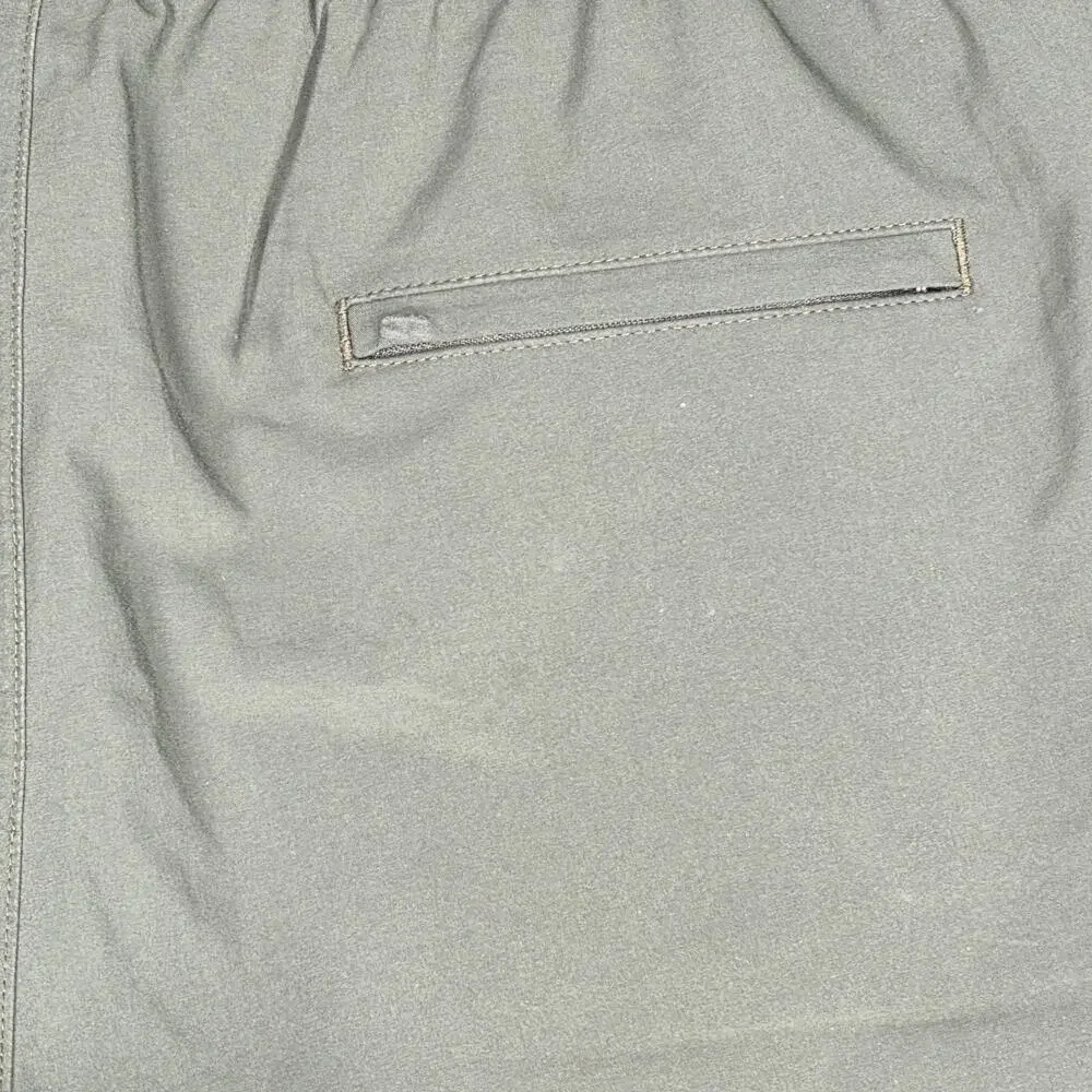 J. HILBURN CUSTOM OLIVE PERFORMANCE TECH PULL-ON SHORTS – SIZE W34 – MINIMALIST